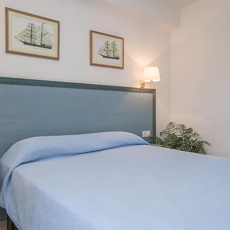 فندق Hotel Platja D'Aro 2*