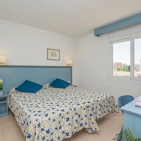 Hotel Platja D'Aro 2* بلاتجا ذارو