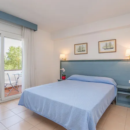 Hotel Platja D'Aro فندق 2*