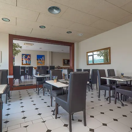 Hotel Platja D'Aro 2* بلاتجا ذارو