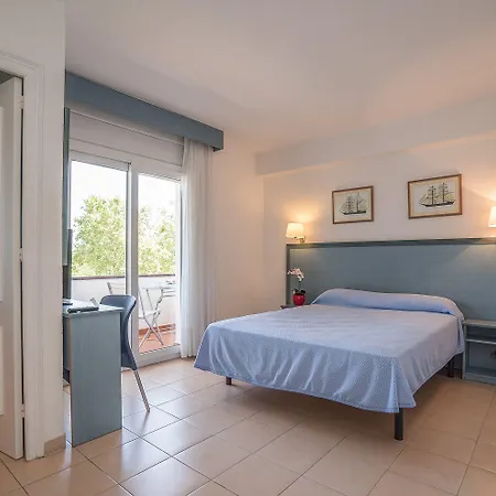 Hotel Platja D'Aro فندق 2*