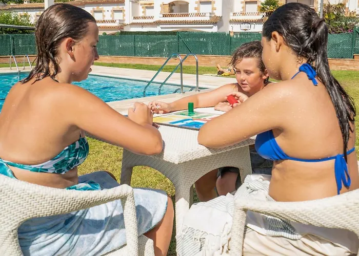 Hotel Platja D'Aro 2* פלטחה ד'ארו